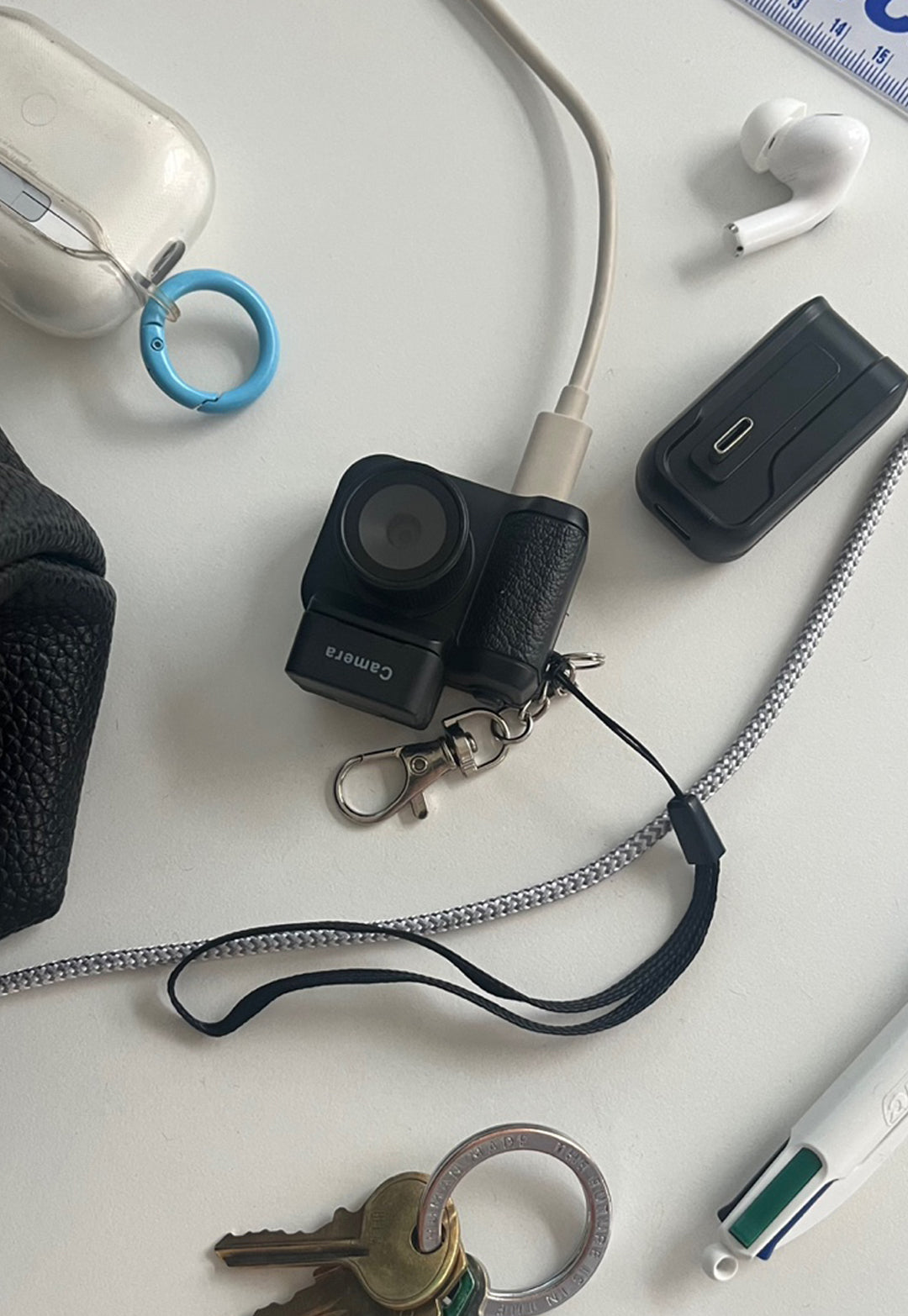 KeyMini Retro Camera
