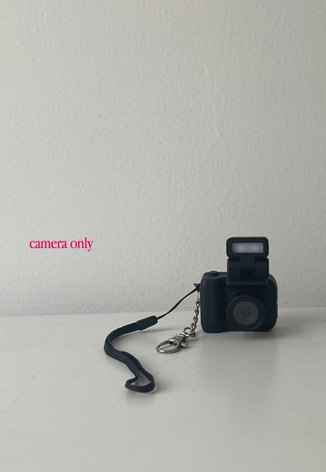 KeyMini Retro Camera